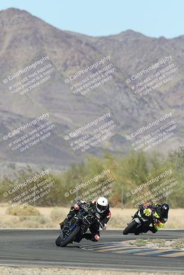 media/Oct-30-2025-Racers Edge (Thu) [[dabbdaf680]]/3-B Group/Session 5 (Turn 6)/